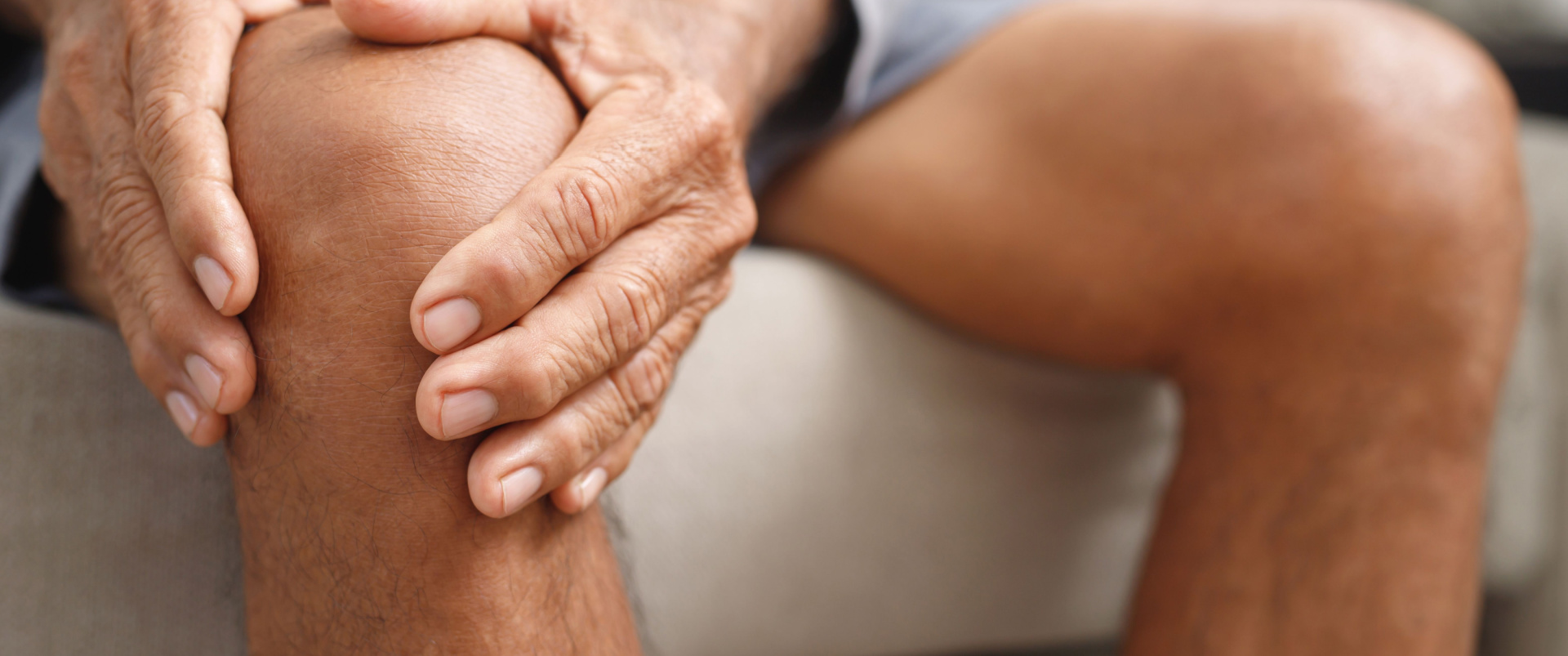 Arthritis Pain in Knee: Causes, Symptoms & Treatment